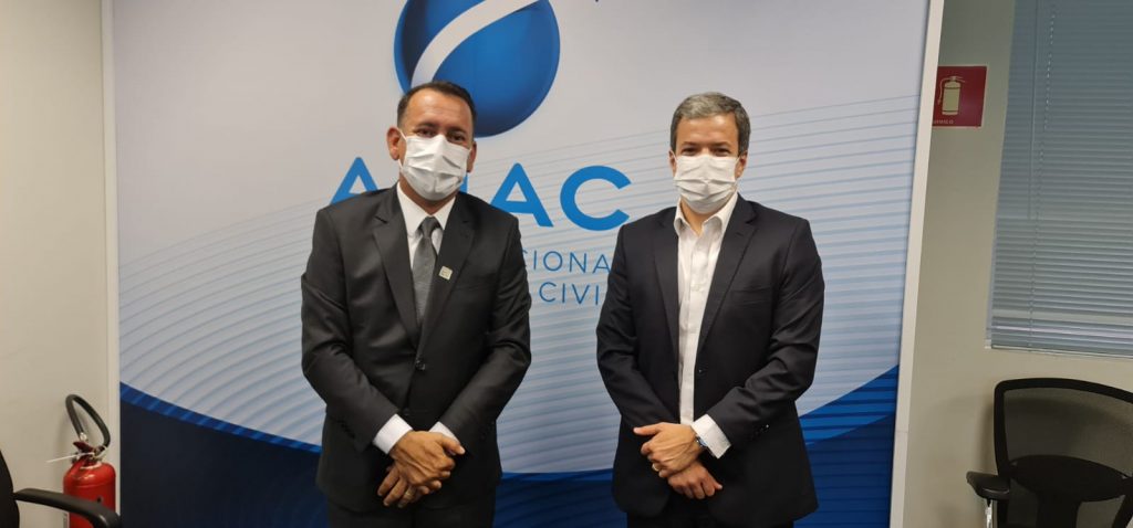 Prefeito se reúne com presidente da ANAC em Brasília para discutir liberação de projetos do aeródromo